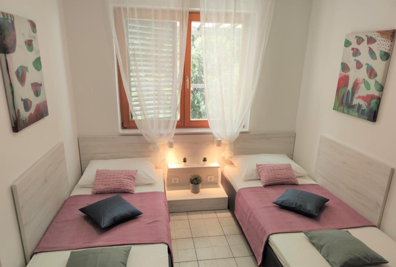 Apartments Riba Vis Kamer foto