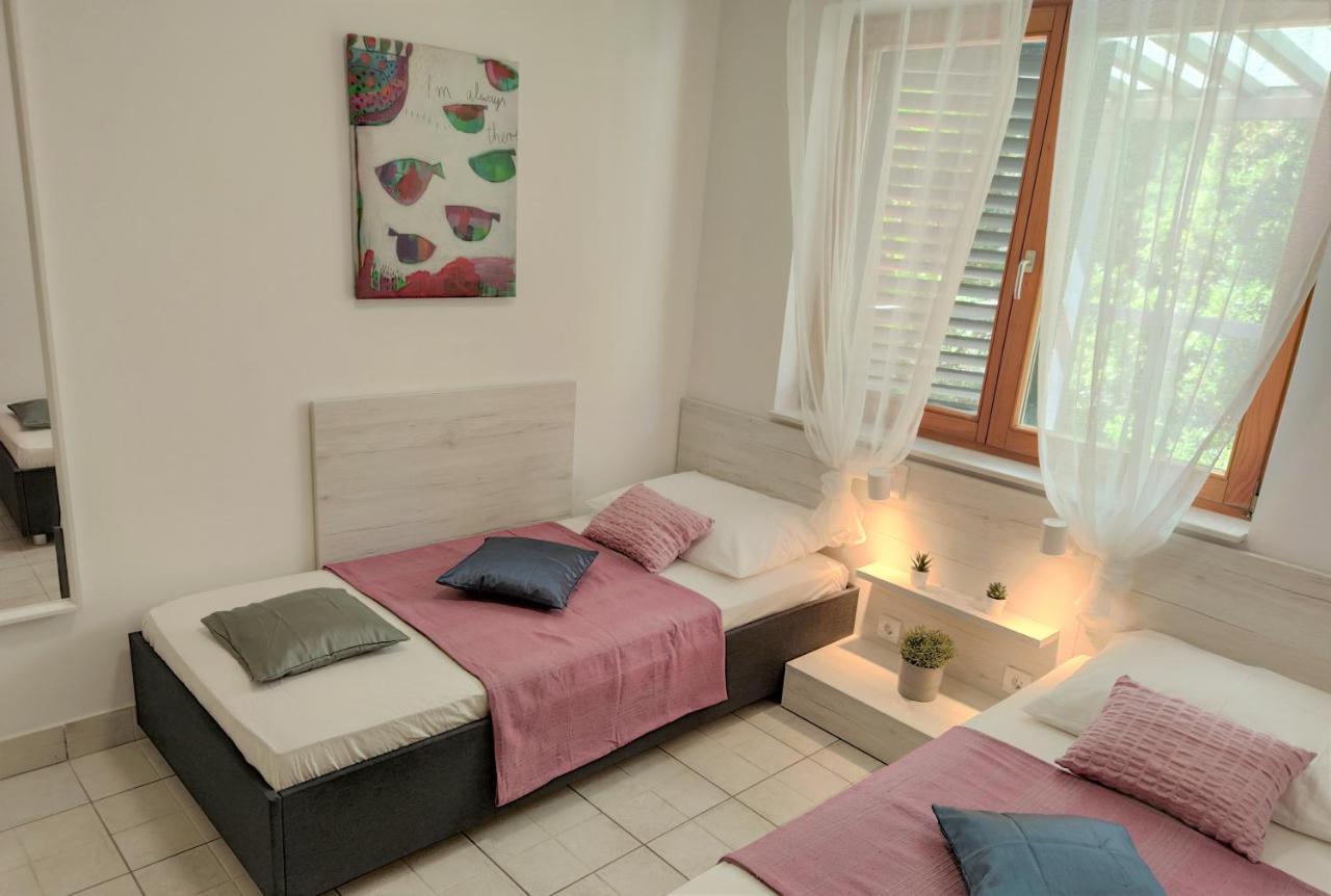 Apartments Riba Vis Kamer foto